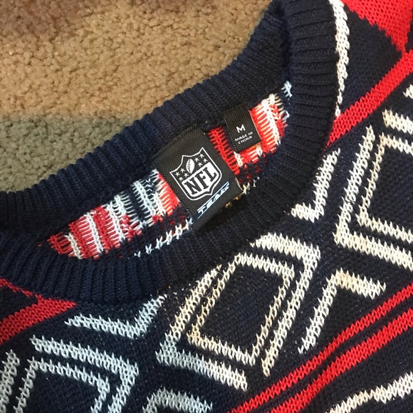 Mens size medium New England patriots sweater holiday NFL - Picture 3 of 3